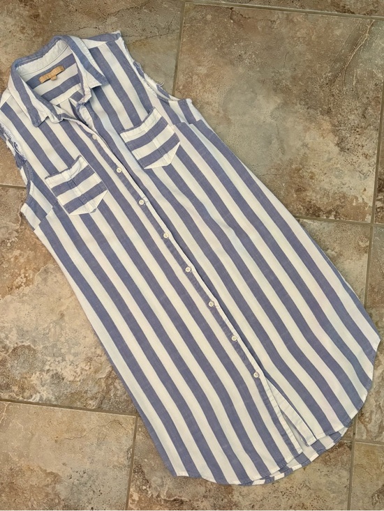 Hope And Harlow Dresses & Skirts - Hope & Harlow Sleeveless Striped Button Up Dress Size 10 Blue Beach Resort Wear